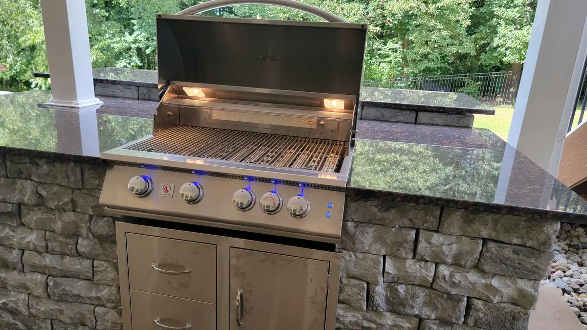 Fire pit area with paver surround